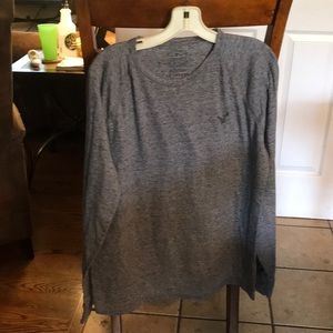 American Eagle Long Sleeve T-shirt